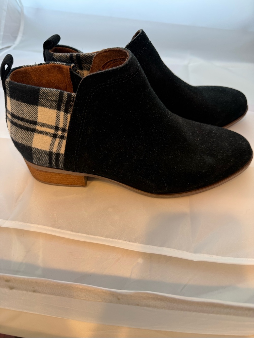TOMS Delia Booties Size 9 - Picture 2 of 6